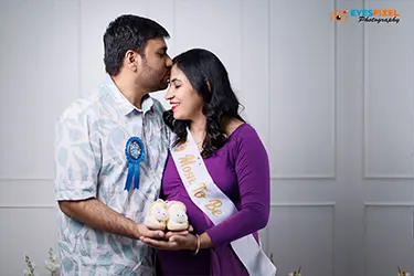 Best maternity Photographers in Pune
