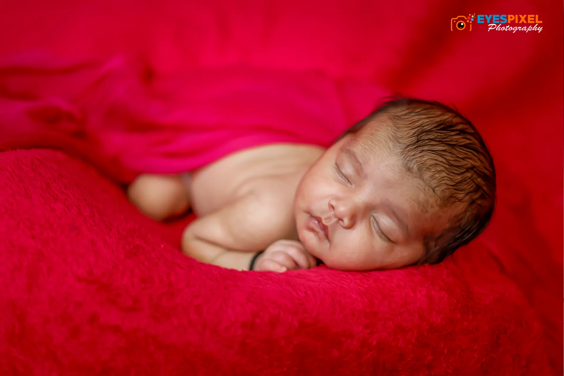 Top Newborn Baby and Maternity Photographers in Pune