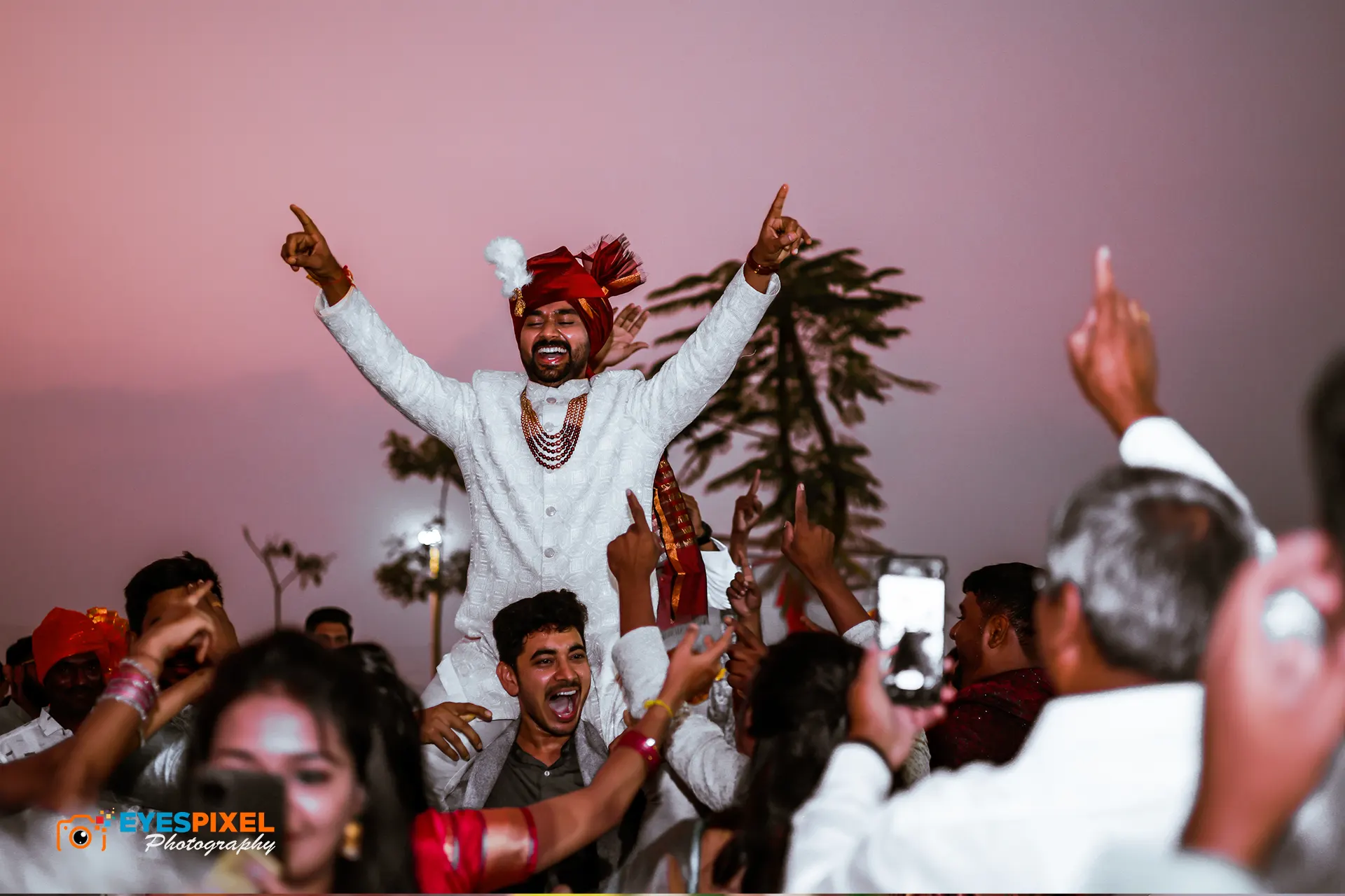 Top wedding Photographers in Pune